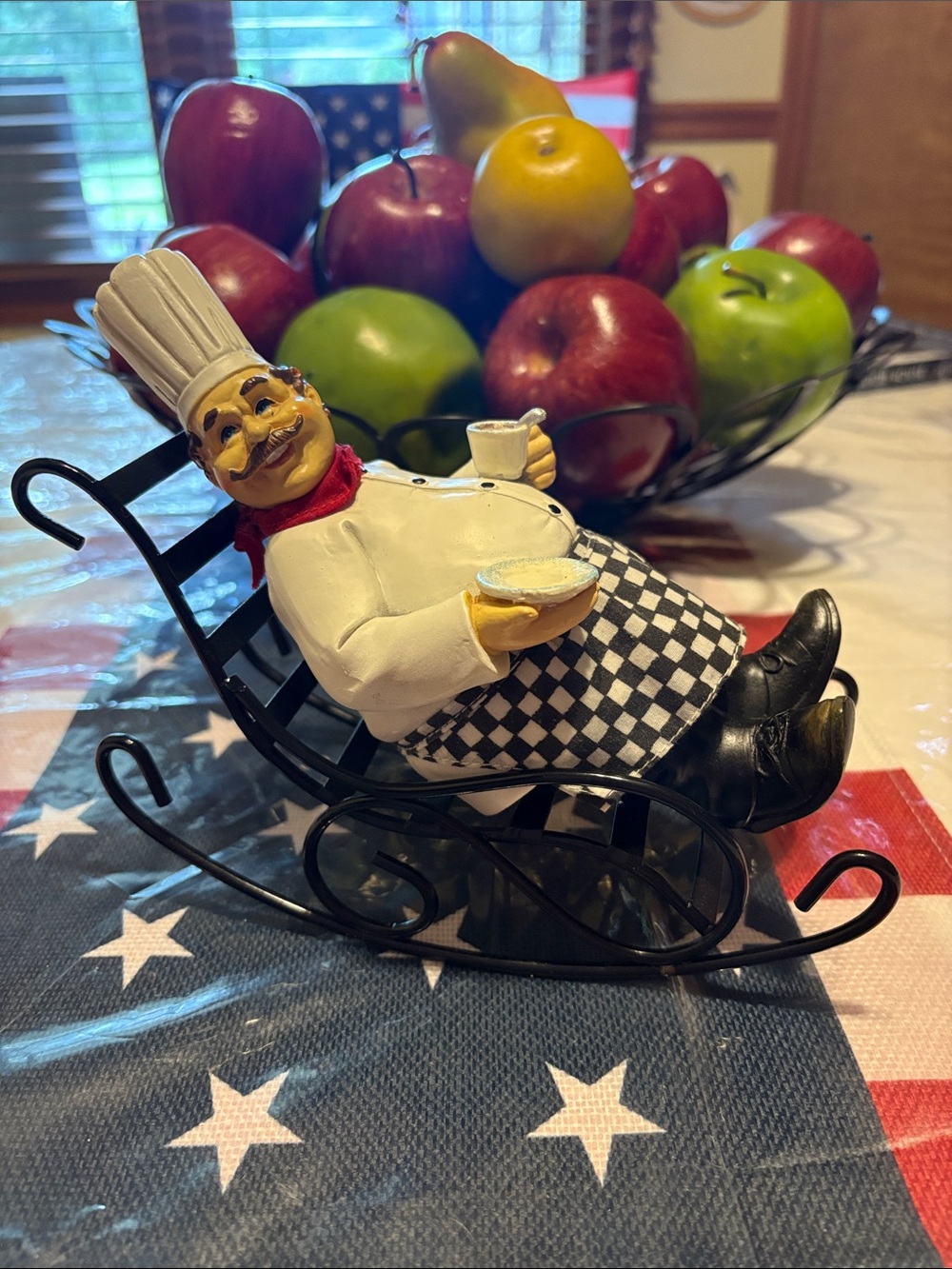 Chef Figurine Decor in White and Black – Home Accents